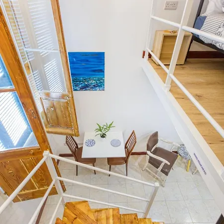 Daire Stylish Loft With Balcony With 2 Min To & Cafes Sliema