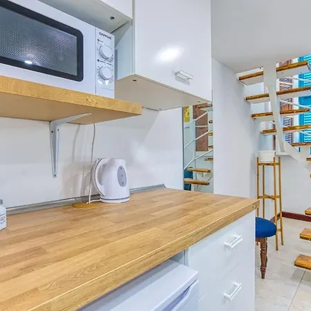 Stylish Loft With Balcony With 2 Min To & Cafes Sliema