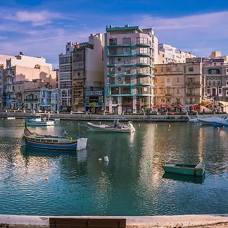 Stylish Loft With Balcony With 2 Min To Beach&cafés Appartamento *