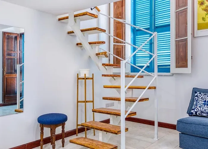 Twentyseven Close To Seafront Apartament Sliema