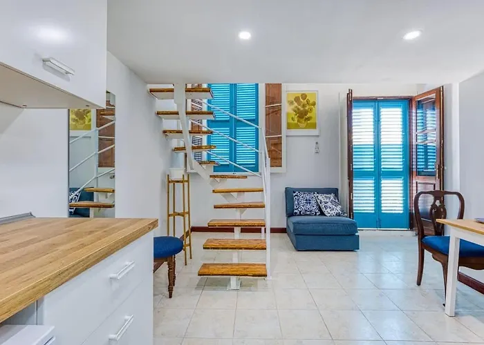 Twentyseven Close To Seafront Апартаменты *