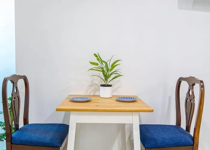 Twentyseven Close To Seafront Слима